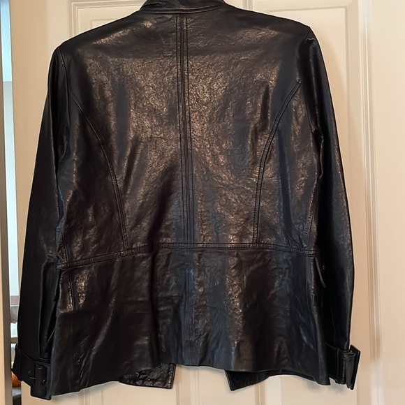 Michael Kors leather jacket. Size M , fits US6-8 - Picture 6 of 11